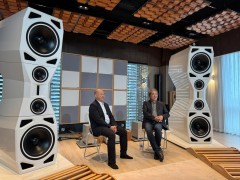 音响发烧友狂喜！这款双 18 寸木质号角音箱，让你在家秒变 “私人音乐厅”